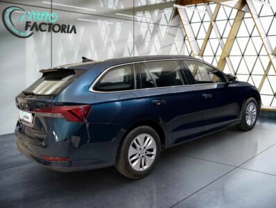 SKODA OCTAVIA COMBI 2.0 TDI 115CV AMBITION PLUS -  92760SKODA OCTAVIA COMBI 2.0 TDI 115CV AMBITION PLUS -  92760