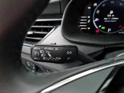 SKODA SCALA 1.0 TSI BVA 110CV AMBITION + PACK DESIGN PLUS + CONFORT -  100295