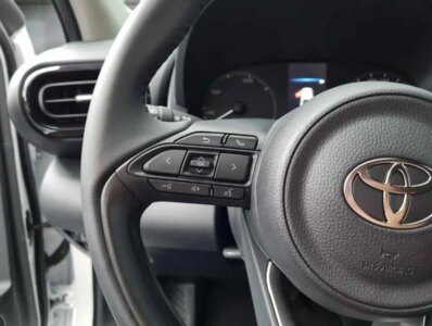 TOYOTA YARIS 1.5 HYBRIDE 116CV CVT CONFORT -  99096
