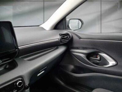 TOYOTA YARIS 1.5 HYBRIDE 116CV CVT CONFORT -  99096