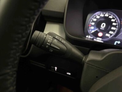 VOLVO XC40 T2 129CV BVA CORE -  101144