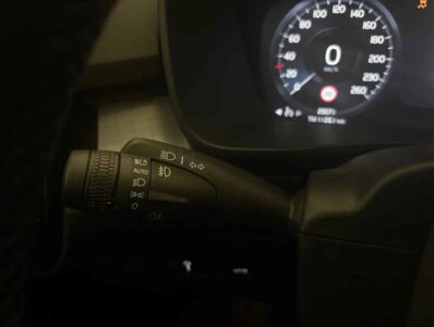 VOLVO XC40 T2 129CV BVA CORE -  98739