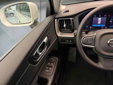 VOLVO XC60 T6 RECHARGE AWD 350CV BVA8 CORE BRIGHT -  101301