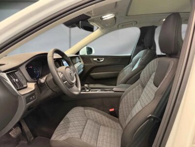 VOLVO XC60 T6 RECHARGE AWD 350CV BVA8 CORE BRIGHT -  101301