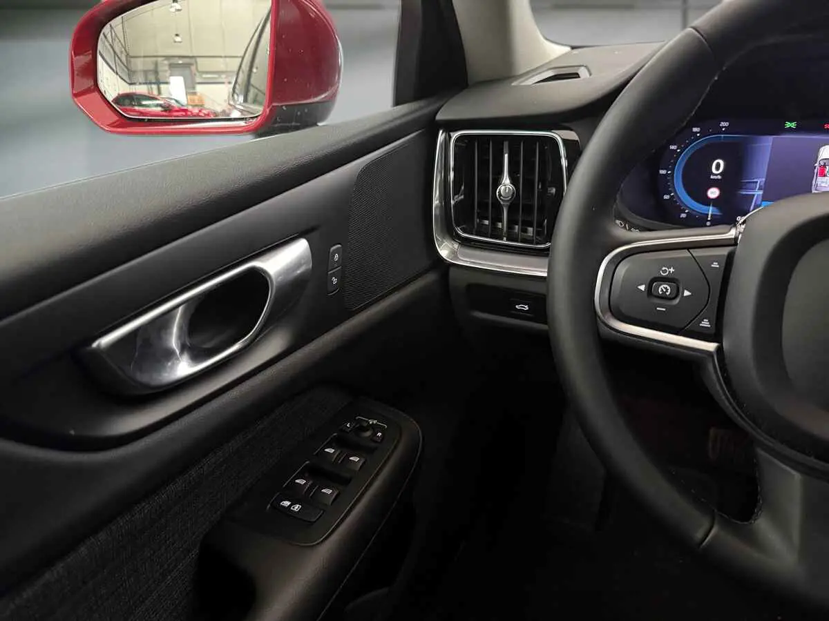 VOLVO S60 B4 2.0 MHEV 197CV BVA CORE - 101117 VOLVO S60 B4 2.0 MHEV 197CV BVA CORE - 101117