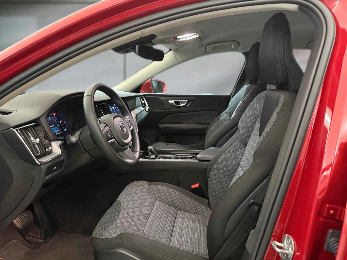 VOLVO S60 B4 2.0 MHEV 197CV BVA CORE - 101117 VOLVO S60 B4 2.0 MHEV 197CV BVA CORE - 101117