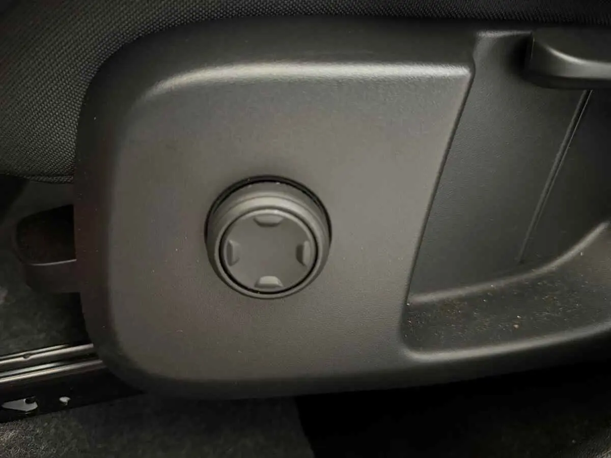 VOLVO XC40 T2 129CV BVA CORE - 98223 VOLVO XC40 T2 129CV BVA CORE - 98223