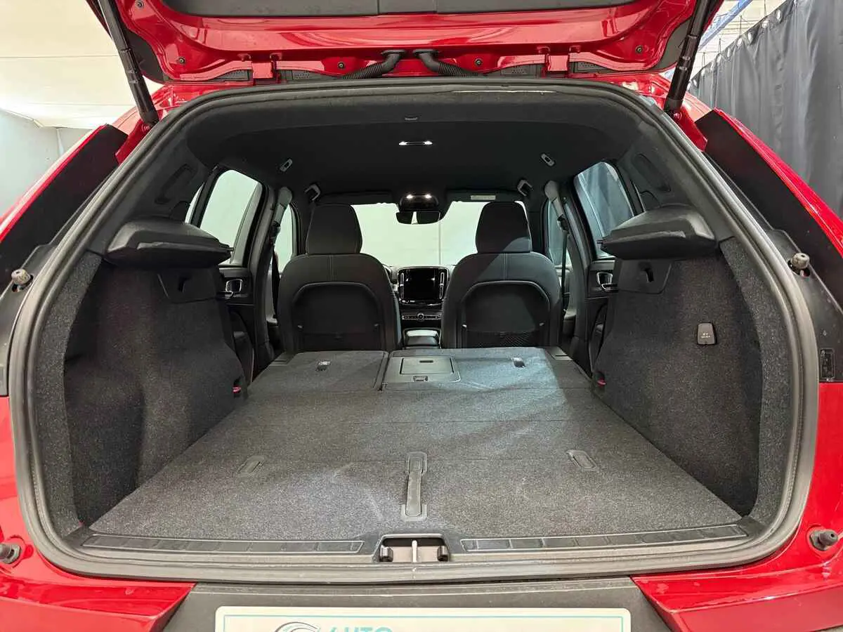VOLVO XC40 T2 129CV BVA CORE - 98223 VOLVO XC40 T2 129CV BVA CORE - 98223