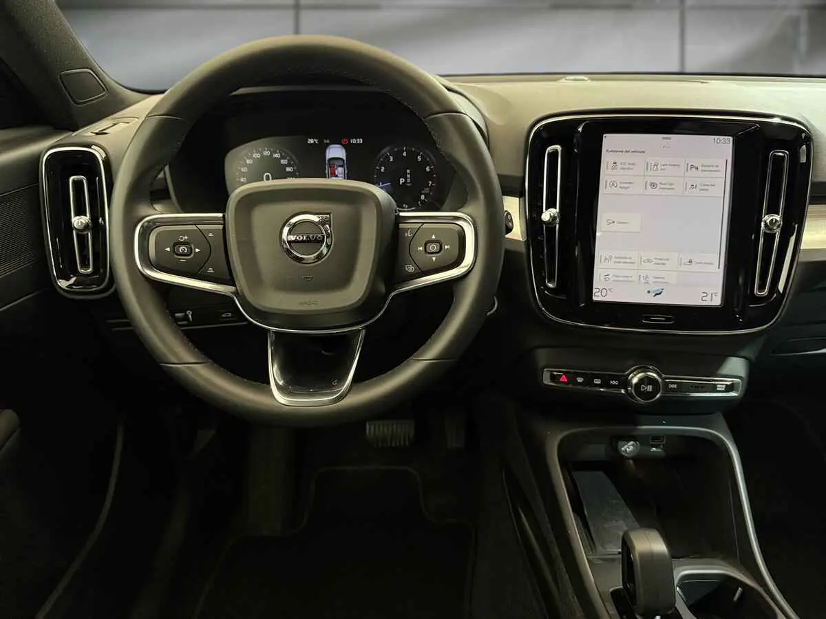 VOLVO XC40 T2 129CV BVA CORE - 98223 VOLVO XC40 T2 129CV BVA CORE - 98223