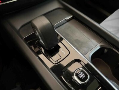 VOLVO XC60 T6 RECHARGE AWD 350CV BVA8 CORE BRIGHT -  101277